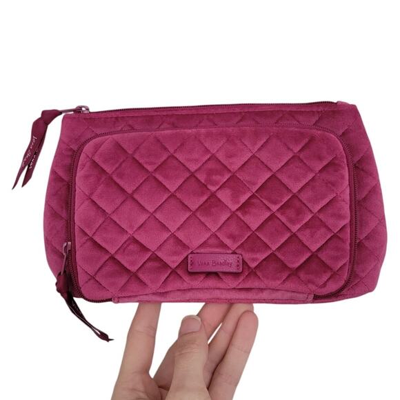 Vera Bradley Handbags - Vera Bradley Majestic Compact Makeup Bag Velour Quilted Lined Zip Pockets‎